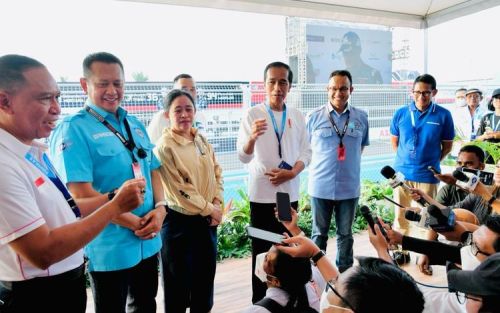 Dampangi Jokowi, Menpora Saksikan Formula E 