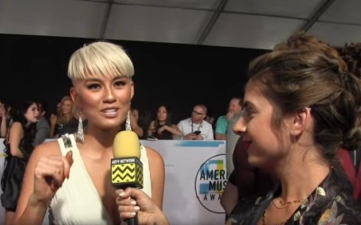 Dapatkan Konten Eksklusif di Aplikasi Agnez Mo 