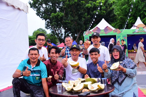 Penguatan Ekonomi Lokal, Wabup Bagus Santoso Buka Bengkalis Durian Fest