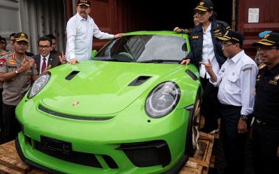 Puluhan Mobil Mewah dan Sepeda Motor Selundupan Ditangkap