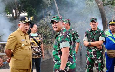 HUT Ke-74, Korem 083/Baladhika Jaya Laksanakan Karya Bakti