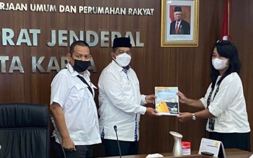 Bupati Alfedri Serahkan Proposal ke Dirjen Cipta Karya