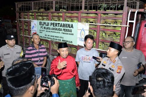 Antrian Kendaraan Membludak, Wabup Bengkalis Minta Tambah Trip