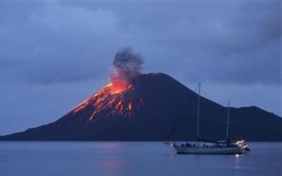 Tinggi Gunung Anak Krakatau Tinggal 110 dari 338 Meter