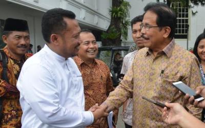 Jokowi Beri Waktu 2 Bulan Tuntaskan Sertifikat Lahan 2.800 Ha