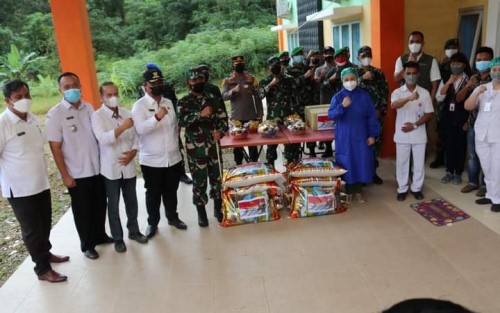 Wawako Gunungsitoli Dampingi Pangdam Tinjau Rumah Isolasi Terpadu