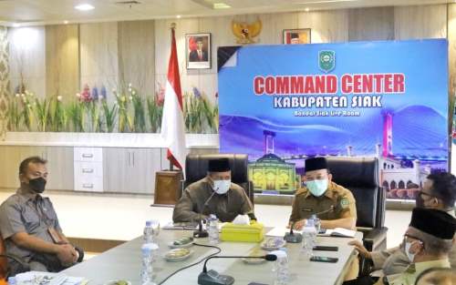 Terkait Pendistribusian Beras, Bupati Siak Rakor dengan Gubri  