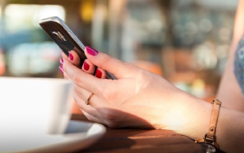 Orang RI Peringkat ke-7 Tertinggi Dunia soal Beli Pulsa