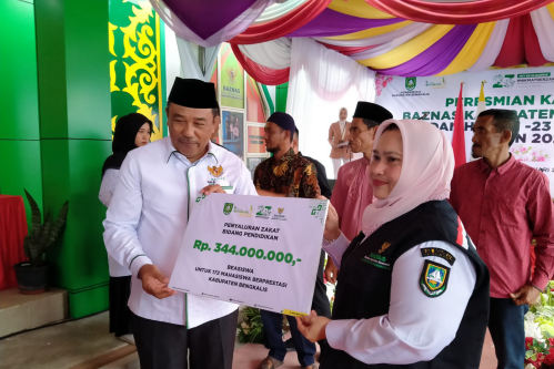 Bupati Bengkalis Resmikan Kantor Baznas, 172 Mahasiswa Dapat Beasiswa