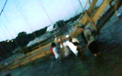 Jembatan Kuning Kelungkung Bali Roboh, 8 Orang Tewas