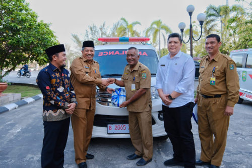 Dua Kampung di Siak Terima Bantuan Ambulans dari Pemkab