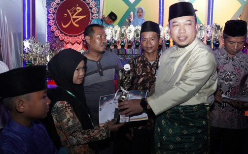 Wabup Husni Tutup MTQ ke XIII Kec. Bungaraya, Buantan Lestari Juara Umum