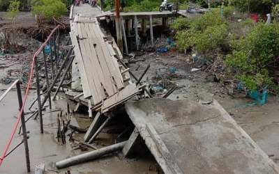 Jalan Kuning Jalil Kepenghuluan Panipahan Ambruk