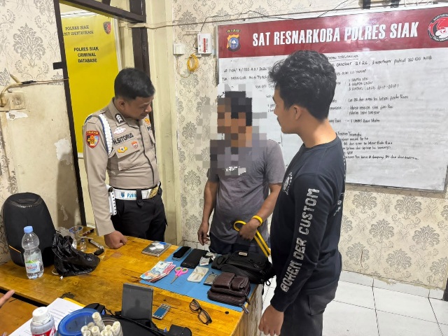 Polres Siak Bekuk Bandar Sabu di Sungai Apit, 6,4 Gram Barang Bukti Disita