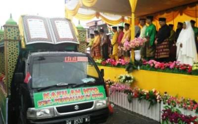 Bupati dan Wabup Rohul Buka Pawai Taaruf MTQ XVII