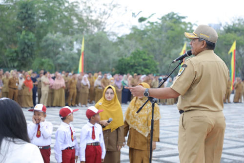 Bupati Alfedri Minta Sistem Pemasaran UMKM di Siak Harus di Benah