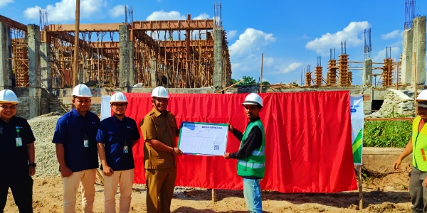 Plt Kadis Perkim Tinjau Progres Proyek Gedung DPRD Rohul