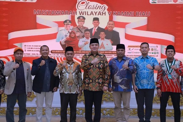 Ketua DPRD Isa Lahamid Hadiri Penutupan Muswil KAMMI Riau Tahun 2025