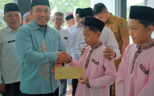 Wabup Husni: Baznas Siak Semakin Baik Kumpulkan dan Salurkan Zakat