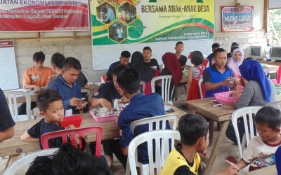 Ratusan Anak di Ponorogo Kompak Buka Celengan Bersama