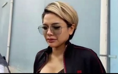 Nikita Mirzani Kembali Diperiksa Polisi, Nekat Tanpa Masker