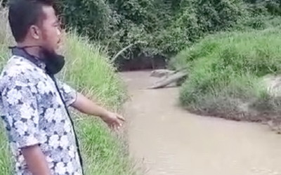 Musim Mas Bantah Rusak Sungai, Warga: Lihat Foto