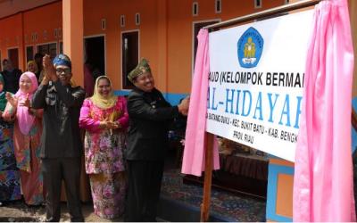 Bupati Resmikan Gedung PAUD Hidayah Batang Duku