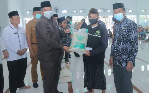 Alfedri Ajak Masyarakat Bungaraya Tunaikan Zakat 