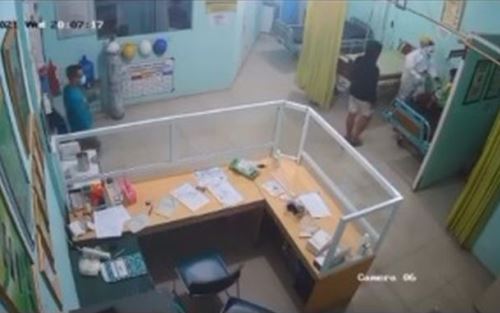 Keluarga Pasien Covid-19 Hajar Perawat karena Pakai APD