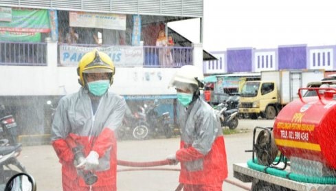 BPDB Tangerang Semprotkan Disinfektan Secara Massal