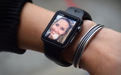 Apple Watch Terbaru Dikabarkan Dilengkapi Kamera Selfie