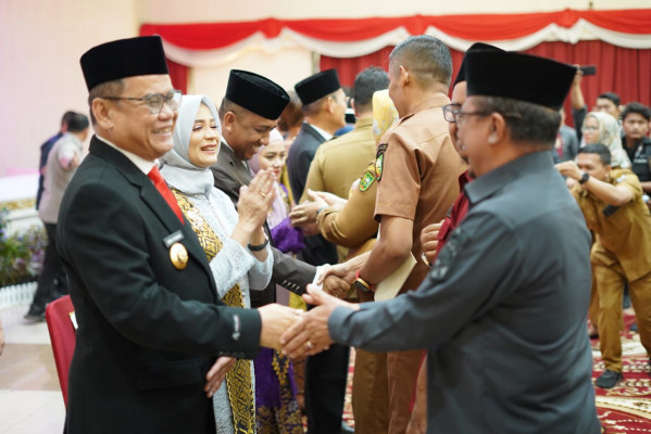 Pj Gubernur Riau Resmi Melantik Indra Purnama Sebagai Pj Bupati Siak