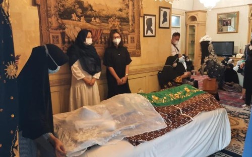 Penyanyi Legendaris Elly Kasim Meninggal Dunia 