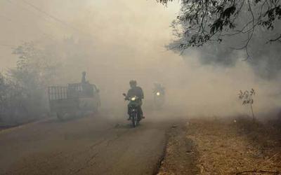 4 Titik Api Bikin Wilayah Riau Kelabakan Dikepung Asap