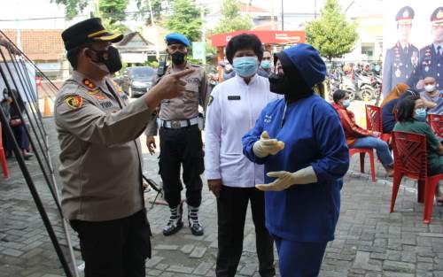 Polres Kediri Kota Grebek Sejuta Vaksinasi dalam Sehari