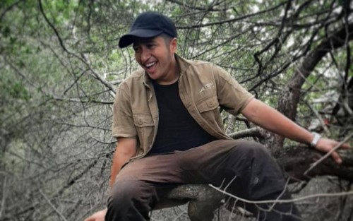 Irfan Hakim Jatuh dari Tebing, Kaki Luka Parah