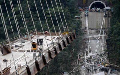 Belum Beroperasi Jembatan Kolombia Ambruk, 10 Tewas