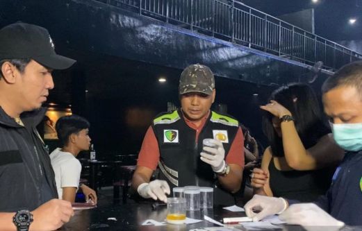 16 Orang Diamankan Saat Razia Tempat Hiburan Malam di Pekanbaru