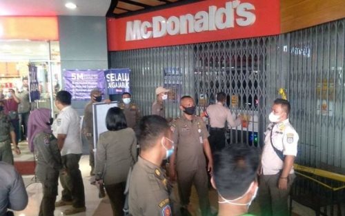 McD di Serbu Pelanggan, Satgas COVID-19 Angkat Bicara