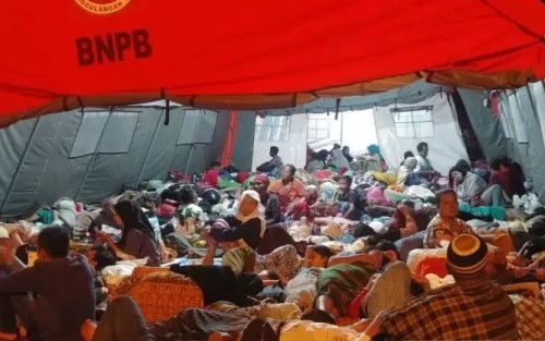 Pengungsi Gempa Pasaman Terserang ISPA, Diare Hingga Gatal