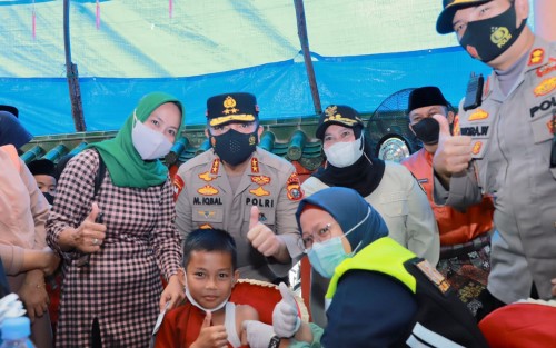 Kapolda Riau Tinjau Vaksinasi Lansia dan Anak di Bengkalis