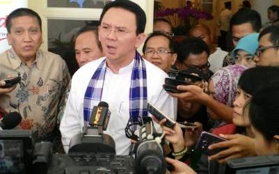 Debatkan Kepemimpinan Ahok Hangat Dibicarakan Daerah