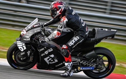 Aleix Espargaro Kuasai Hari Pertama Tes Pramusim Sepang 