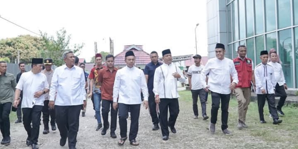 Gedung RSUD Rohul Terbengkalai, Gubri Abdul Wahid Janji Lanjutkan  Pembangunan di 2026