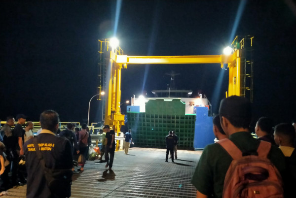 Mutiara Pertiwi II Rusak, Malam Ini Penyeberangan Roro Hanya Satu Kapal