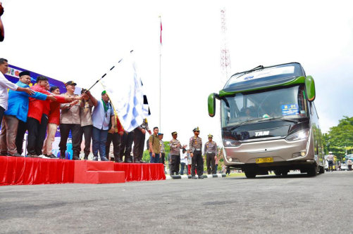 Bersama Polda Riau Lepas Mudik Kebangsaaan di Mapolda Riau