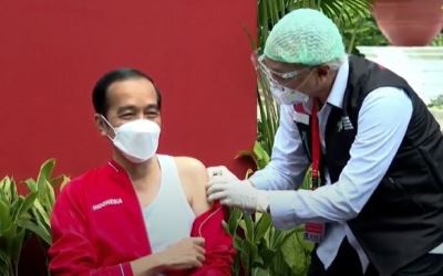 Jokowi Telah Disuntik Vaksin Corona Dosis Kedua