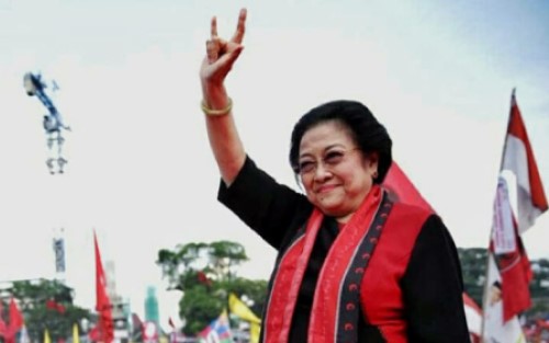 Kini Megawati Mempertanyakan Gelar Bundo Kanduang