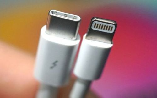 iPhone Dipaksa Pakai USB Type C, Bye-bye Port Lightning