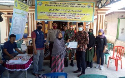 Desa Pahlawan Ratu Salurkan BLT DD Covid-19